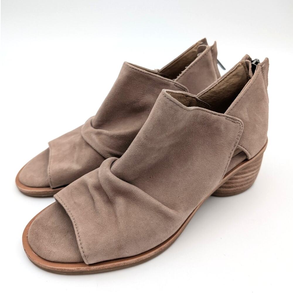 Söfft Catelyn Suede Peep-Toe Ankle Bootie Women's Stone Size US6M EU37